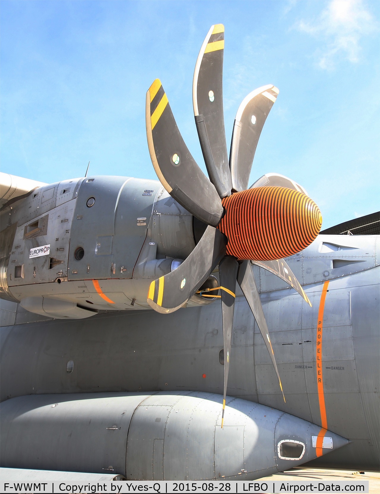 F-WWMT, 2009 Airbus A400M Atlas C/N 001, Airbus Military A-400M Atlas, Close view of engine and propeller, Aeroscopia museum, Toulouse-Blagnac