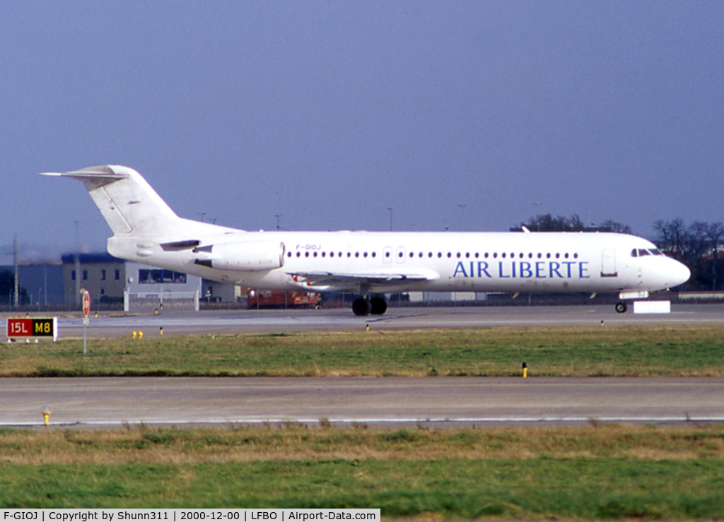 F-GIOJ, 1993 Fokker 100 (F-28-0100) C/N 11454, Ready for take off from rwy 15L