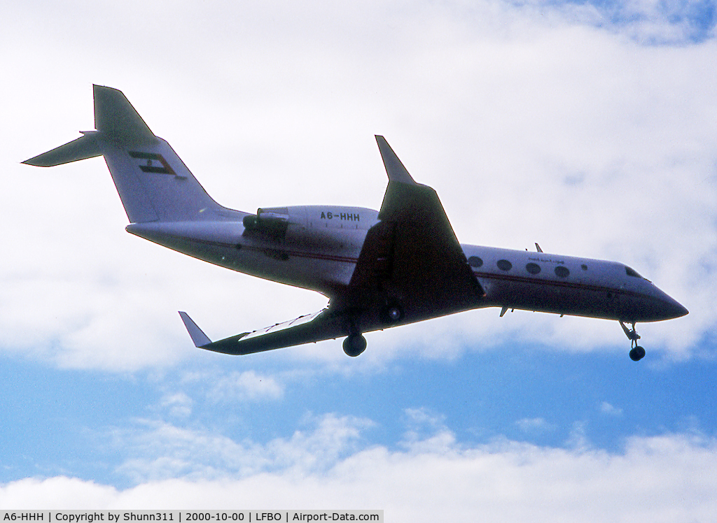 A6-HHH, 1987 Gulfstream Aerospace Gulfstream IV C/N 1011, Landing rwy 33L