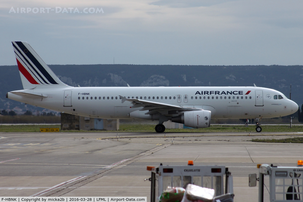 F-HBNK, 2012 Airbus A320-214 C/N 5084, Taxiing