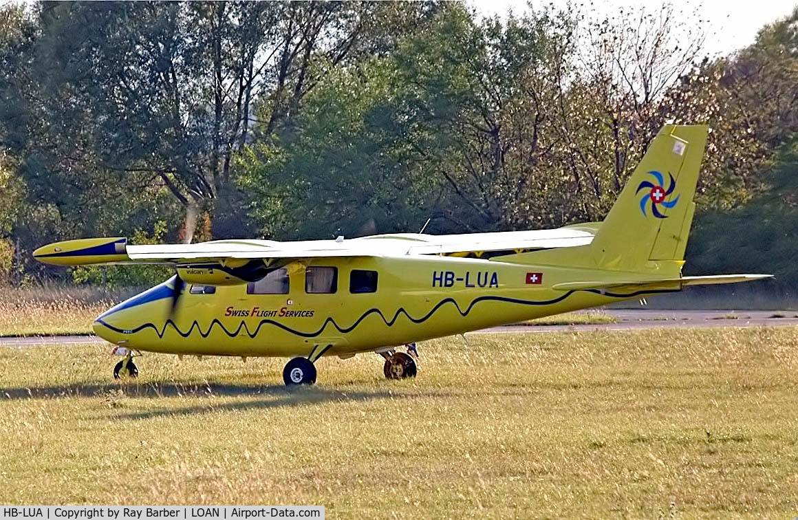 HB-LUA, 2006 Vulcanair P-68C C/N 437, Partenavia P.68C [437] (Swiss Flight Services) Wiener Neustadt-Ost~OE 13/09/2007