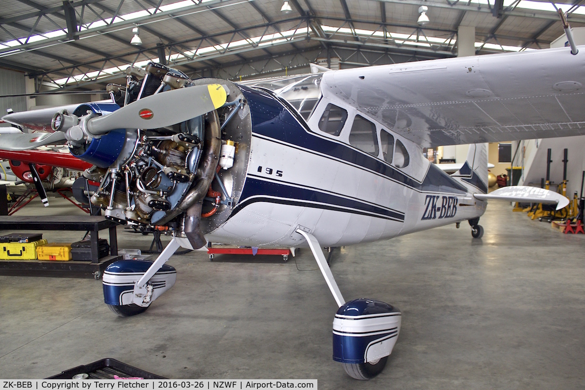 ZK-BEB, 1949 Cessna 195 C/N 7410, At Wanaka