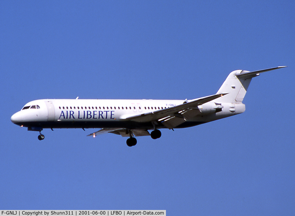 F-GNLJ, 1991 Fokker 100 (F-28-0100) C/N 11344, Landing rwy 15R