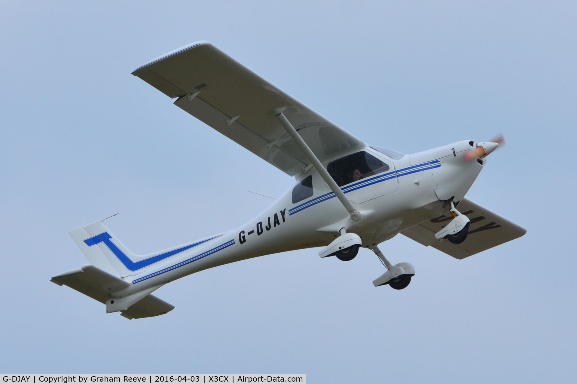 G-DJAY, 2001 Jabiru UL-450 C/N PFA 274A-13633, Departing from Northrepps.