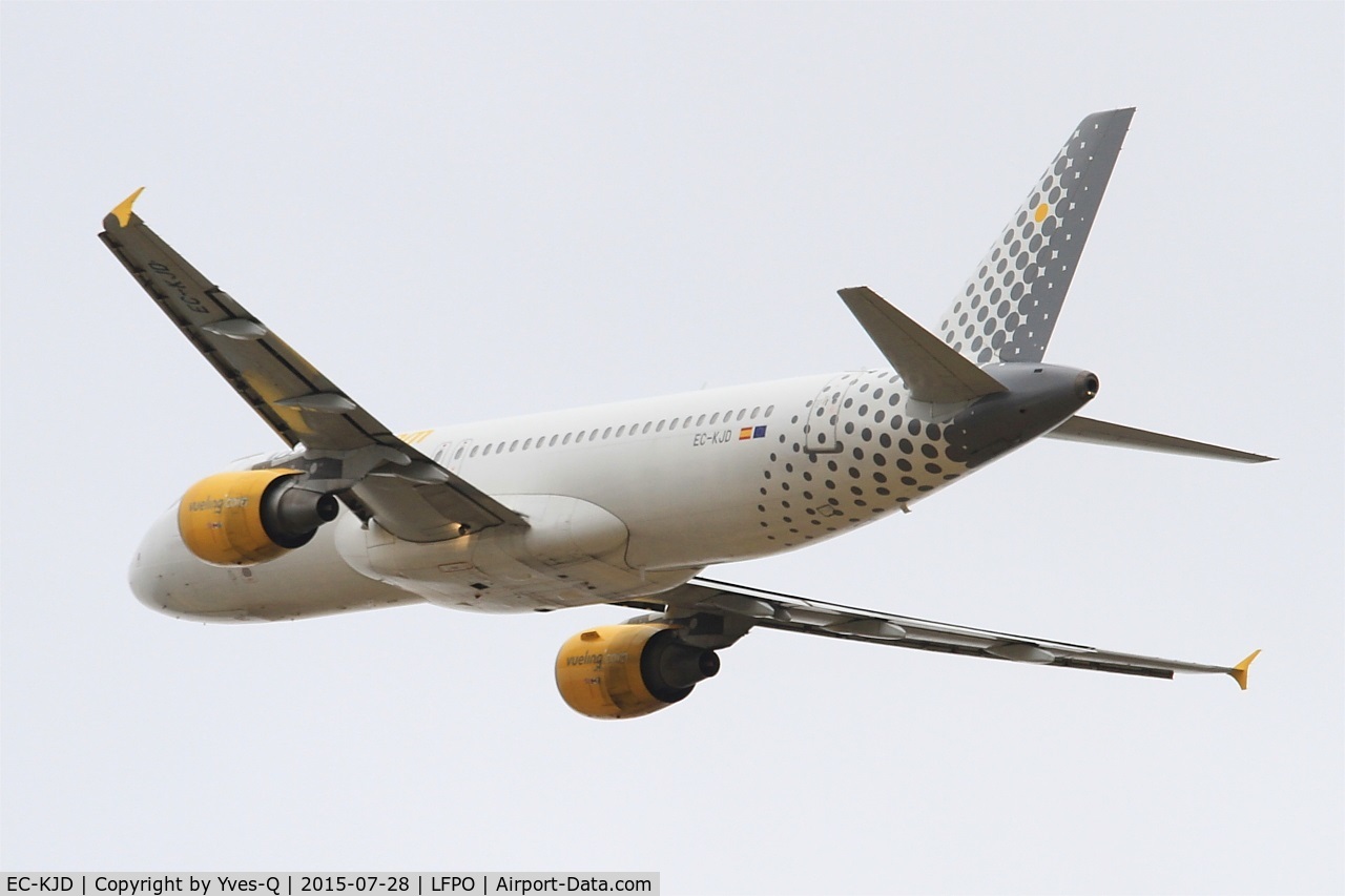 EC-KJD, 2007 Airbus A320-216 C/N 3237, Airbus A320-216, Take off rwy 24, Paris-Orly Airport (LFPO-ORY)