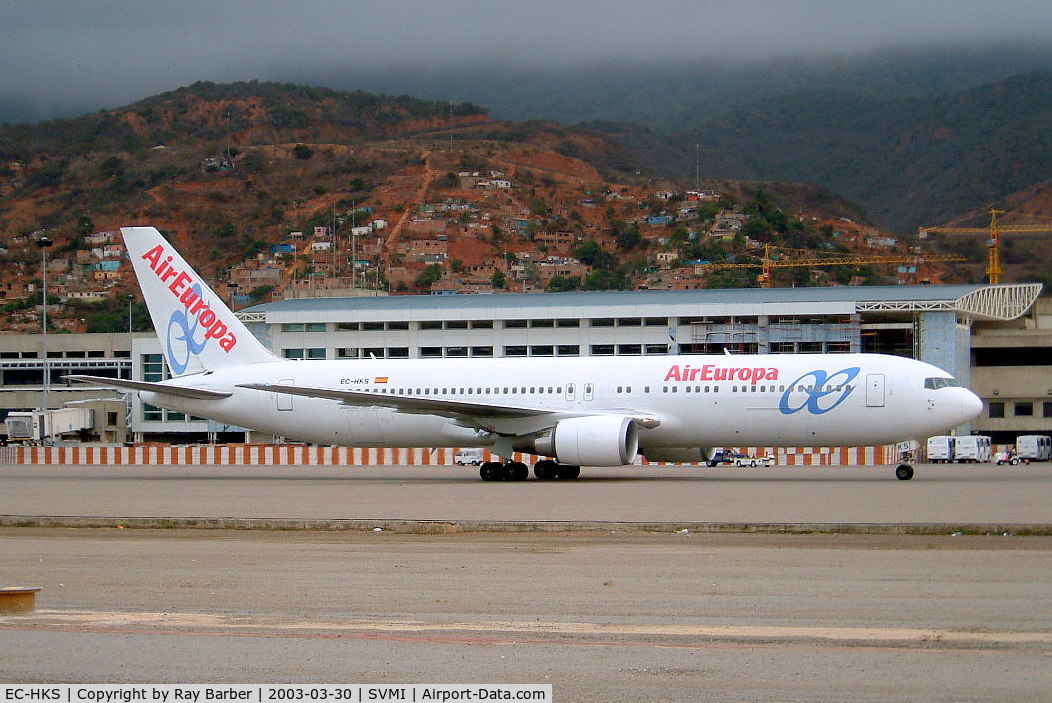EC-HKS, 2000 Boeing 767-3Q8ER C/N 27686, Boeing 767-3Q8ER [27686] (Air Europa) Caracas-Simon Bolivar Int'l~YV 30/03/2003