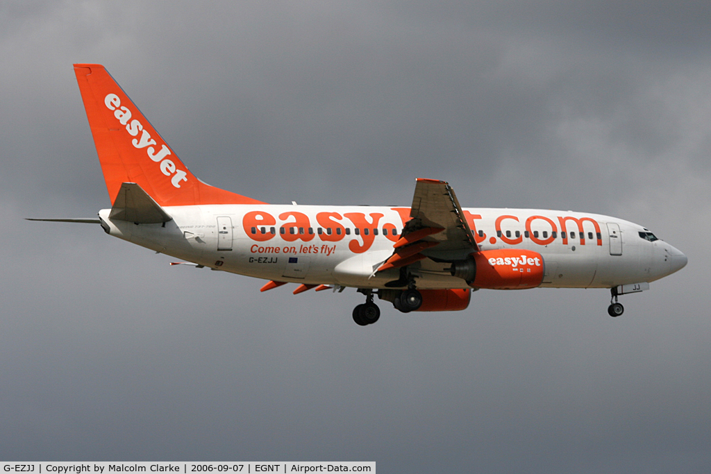 G-EZJJ, 2002 Boeing 737-73V C/N 30245, Boeing 737-73V on approach to Newcastle Airport, September 2006.