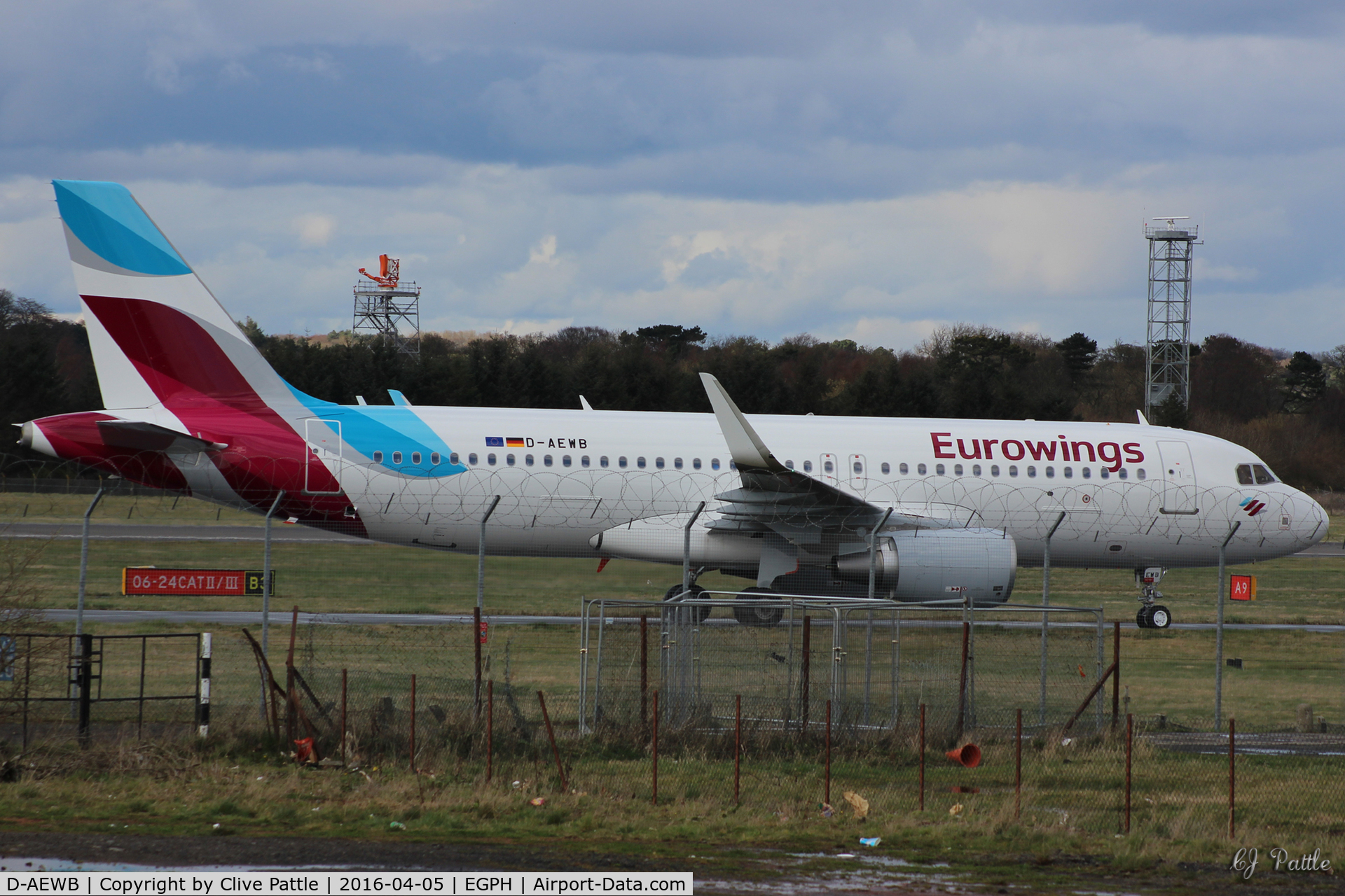 D-AEWB, 2016 Airbus A320-214 C/N 6992, Taxy to gate at Edinburgh EGPH - a new aircraft for airport-data