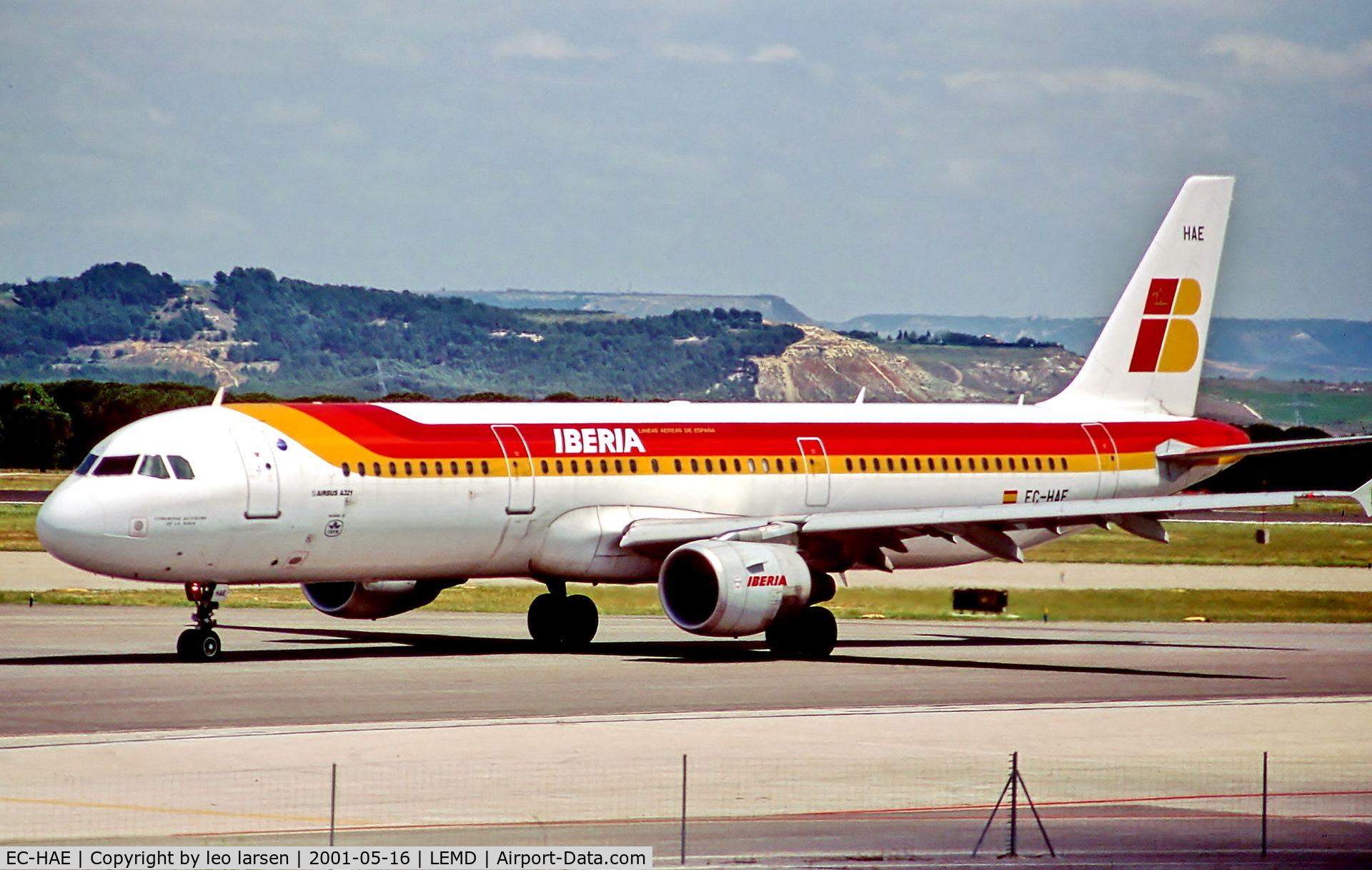 EC-HAE, 1999 Airbus A321-211 C/N 1027, Madrid 16.5.01