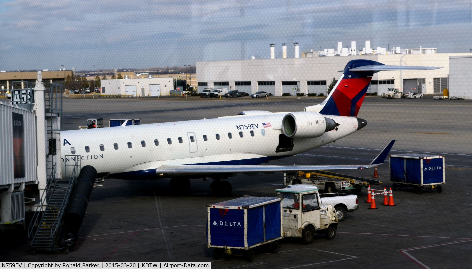 N759EV, 2005 Bombardier CRJ-700 (CL-600-2C10) Regional Jet C/N 10211, Gate A59 Detroit
