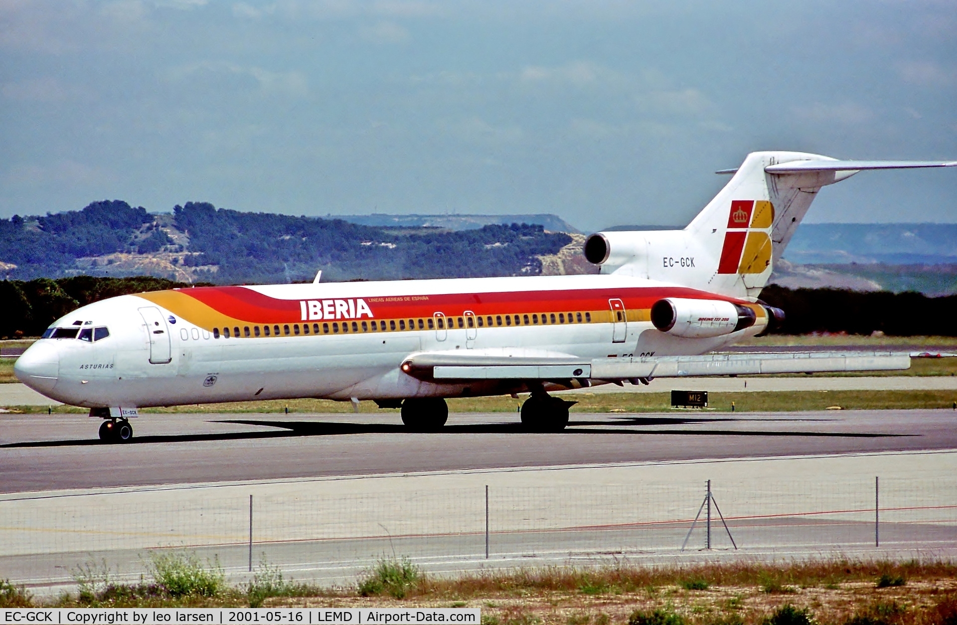 EC-GCK, 1972 Boeing 727-256 C/N 20603, Madrid 16.5.01