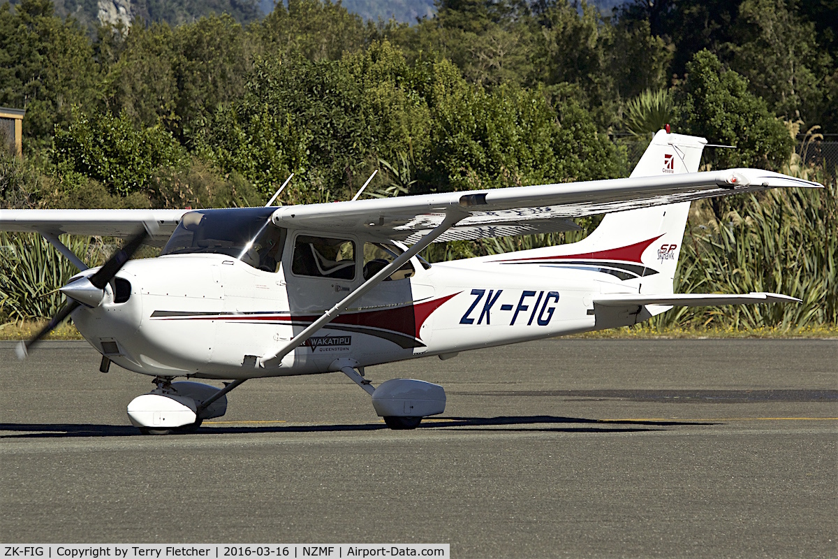 ZK-FIG, 2004 Cessna 172S C/N 172S9619, At Milford Sound , South Island , New Zealand
