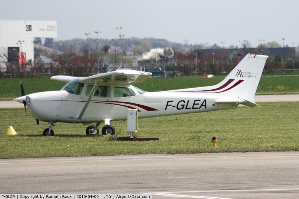 F-GLEA, Reims F172N Skyhawk C/N 172-72260, Parked