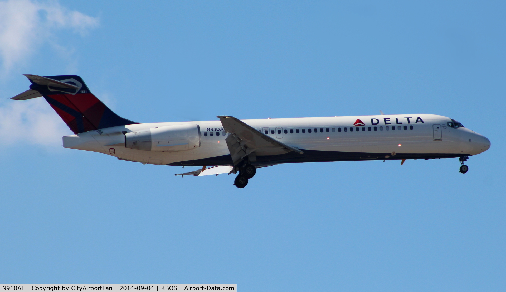 N910AT, 2001 Boeing 717-200 C/N 55086, Delta Airlines (DAL/DL)