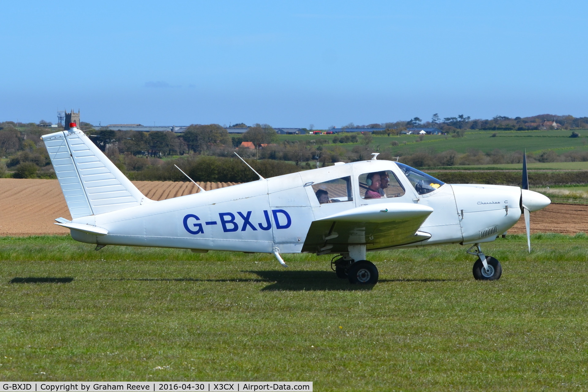 G-BXJD, 1967 Piper PA-28-180 Cherokee C/N 28-4215, Just landed at Northrepps.
