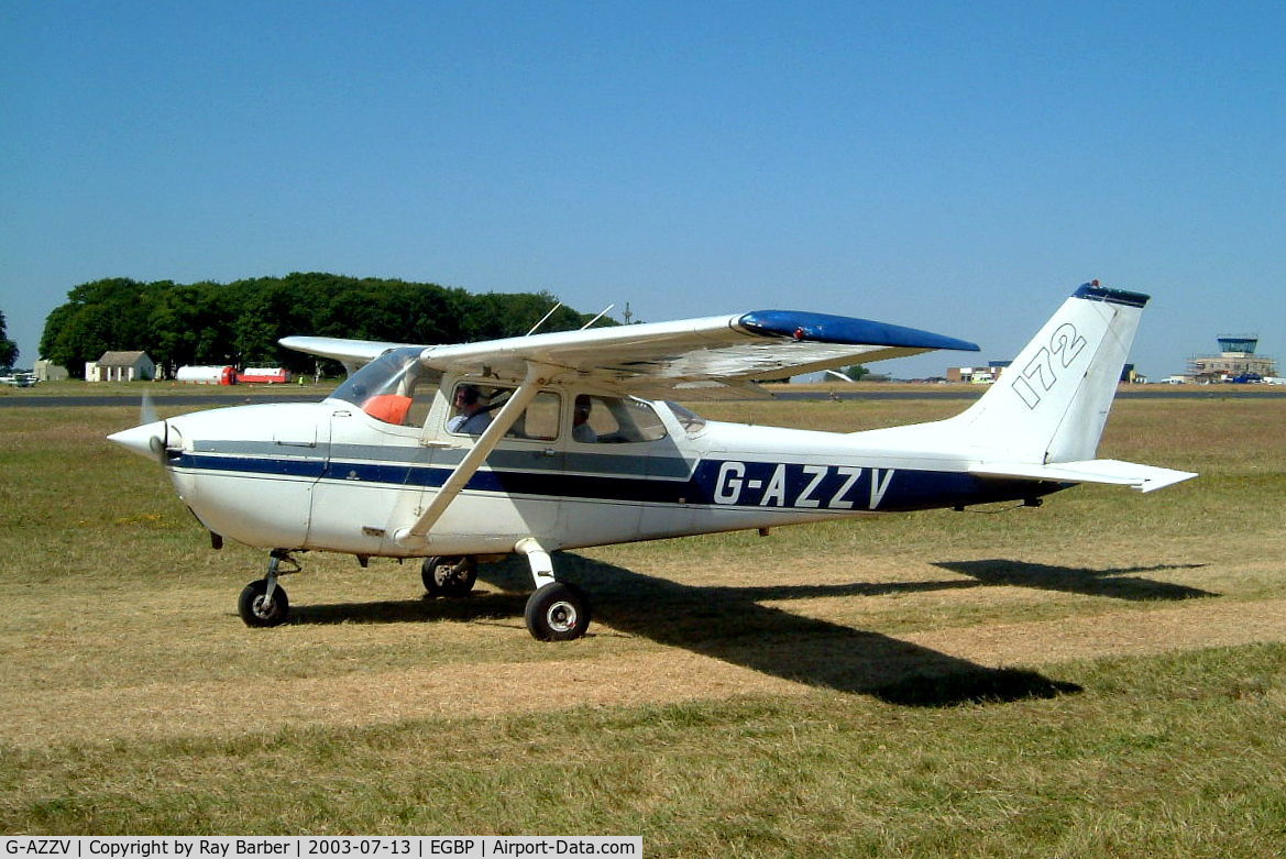 G-AZZV, 1972 Reims F172L Skyhawk C/N 0883, R/Cessna F.172L Skyhawk [0883] Kemble~G 13/07/2003