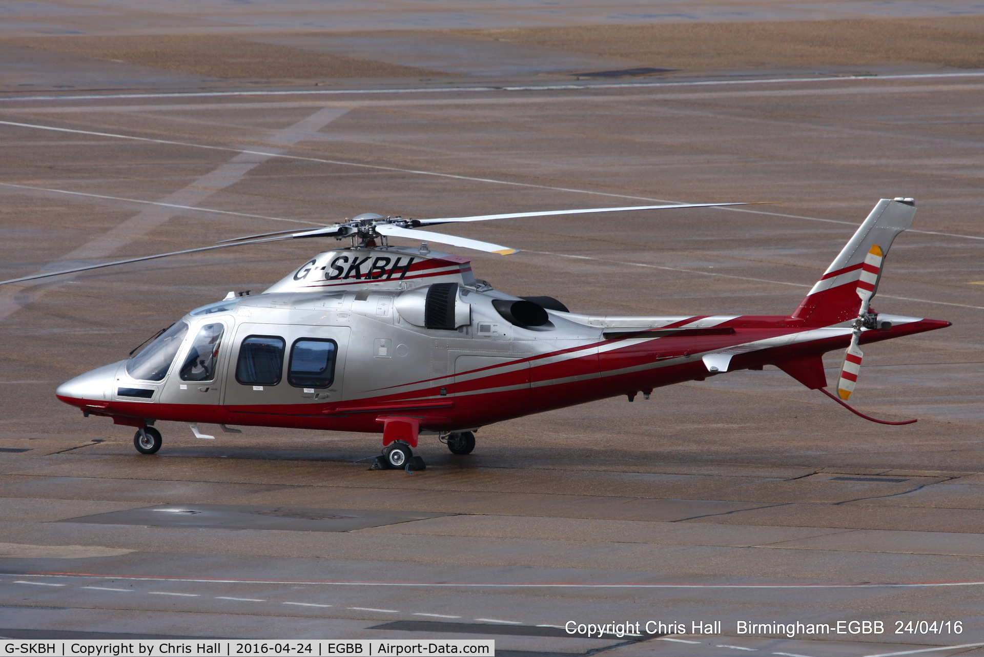 G-SKBH, 2010 Agusta AW-109SP Grand New C/N 22216, Apollo Air Services