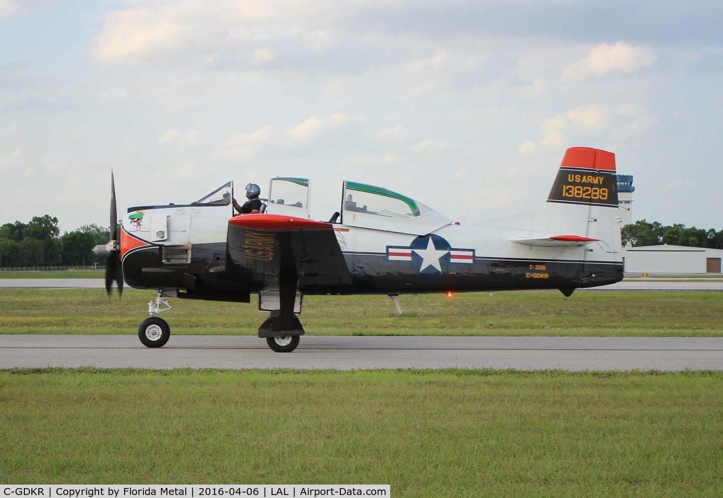 C-GDKR, 1956 North American T-28B Trojan C/N 200-360, T-28B Trojan