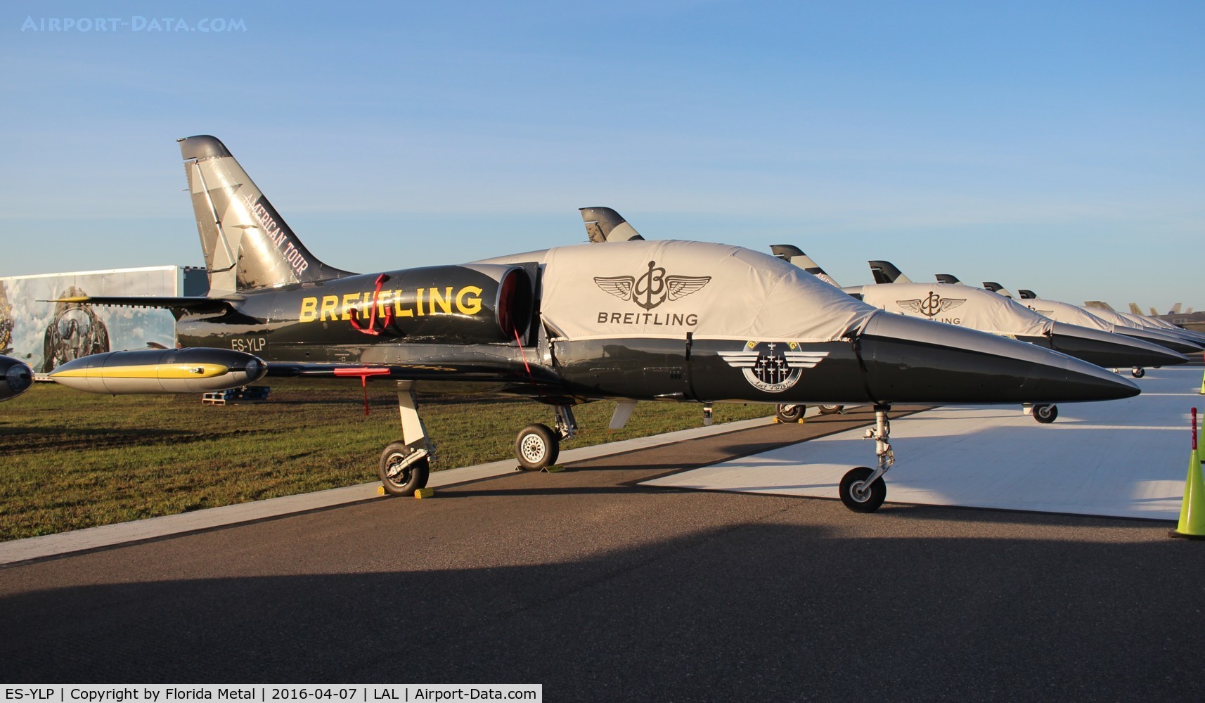 ES-YLP, , Breitling Jet Team