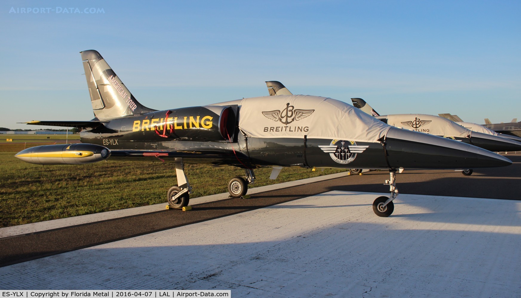 ES-YLX, Aero L-39 Albatros C/N 432905, Breitling Jet Team