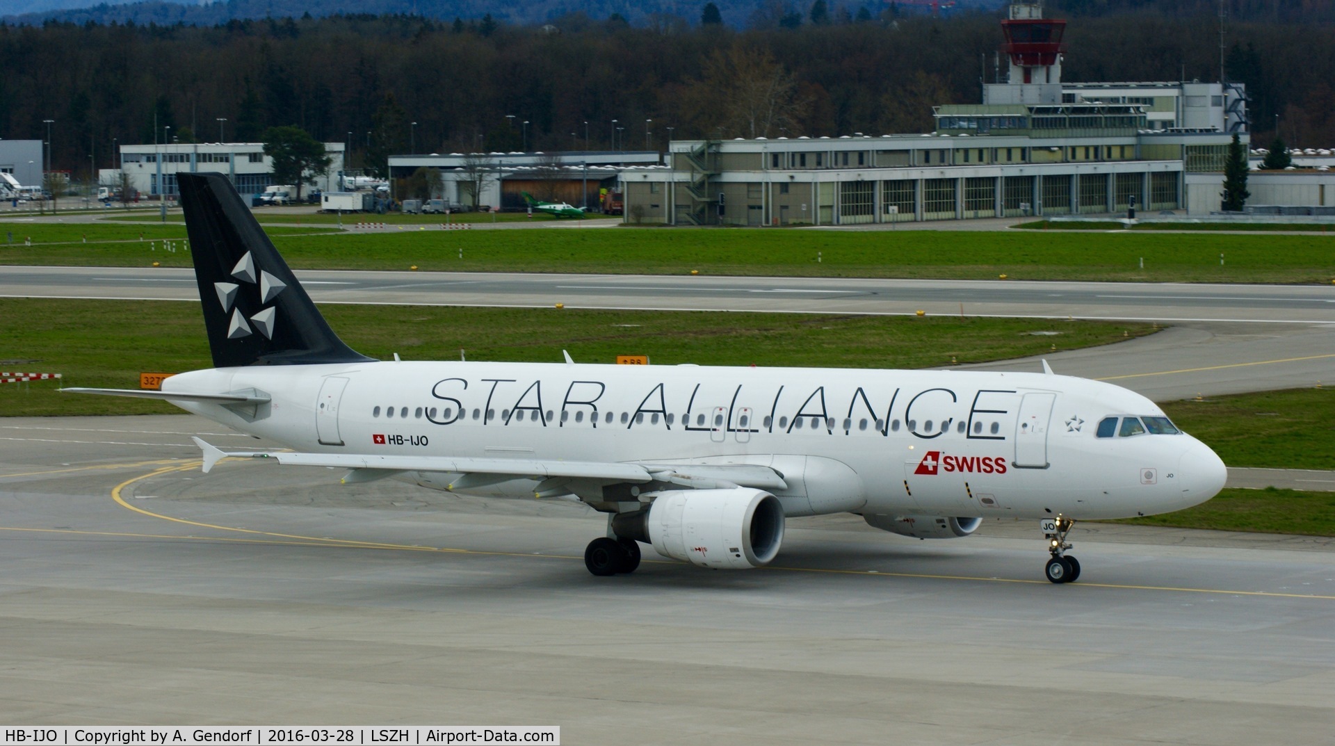 HB-IJO, 1997 Airbus A320-214 C/N 673, Swiss (Star Alliance cs.), is here at Zürich-Kloten(LSZH)