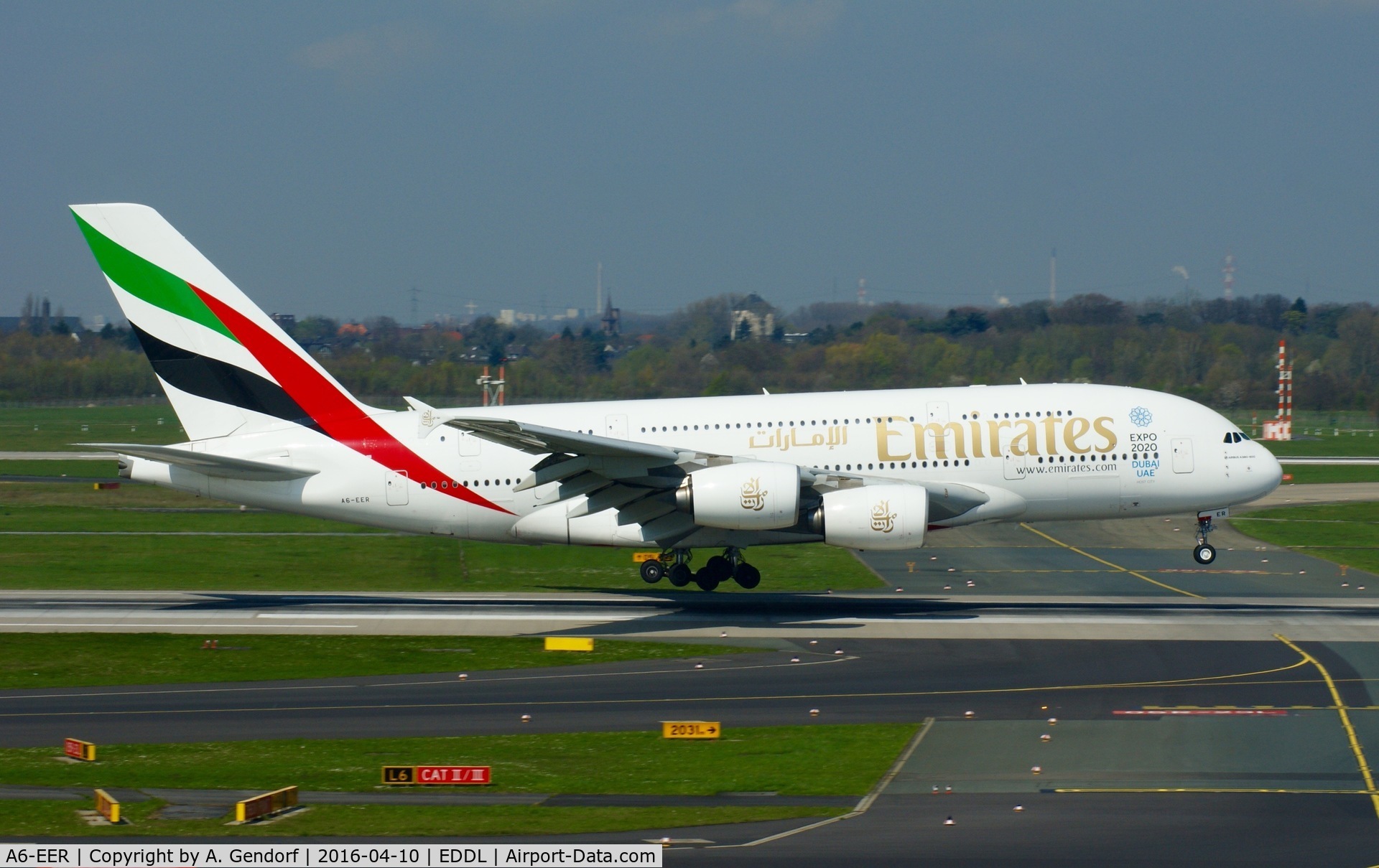 A6-EER, 2013 Airbus A380-861 C/N 139, Emirates, is here landing at Düsseldorf Int'l(EDDL)