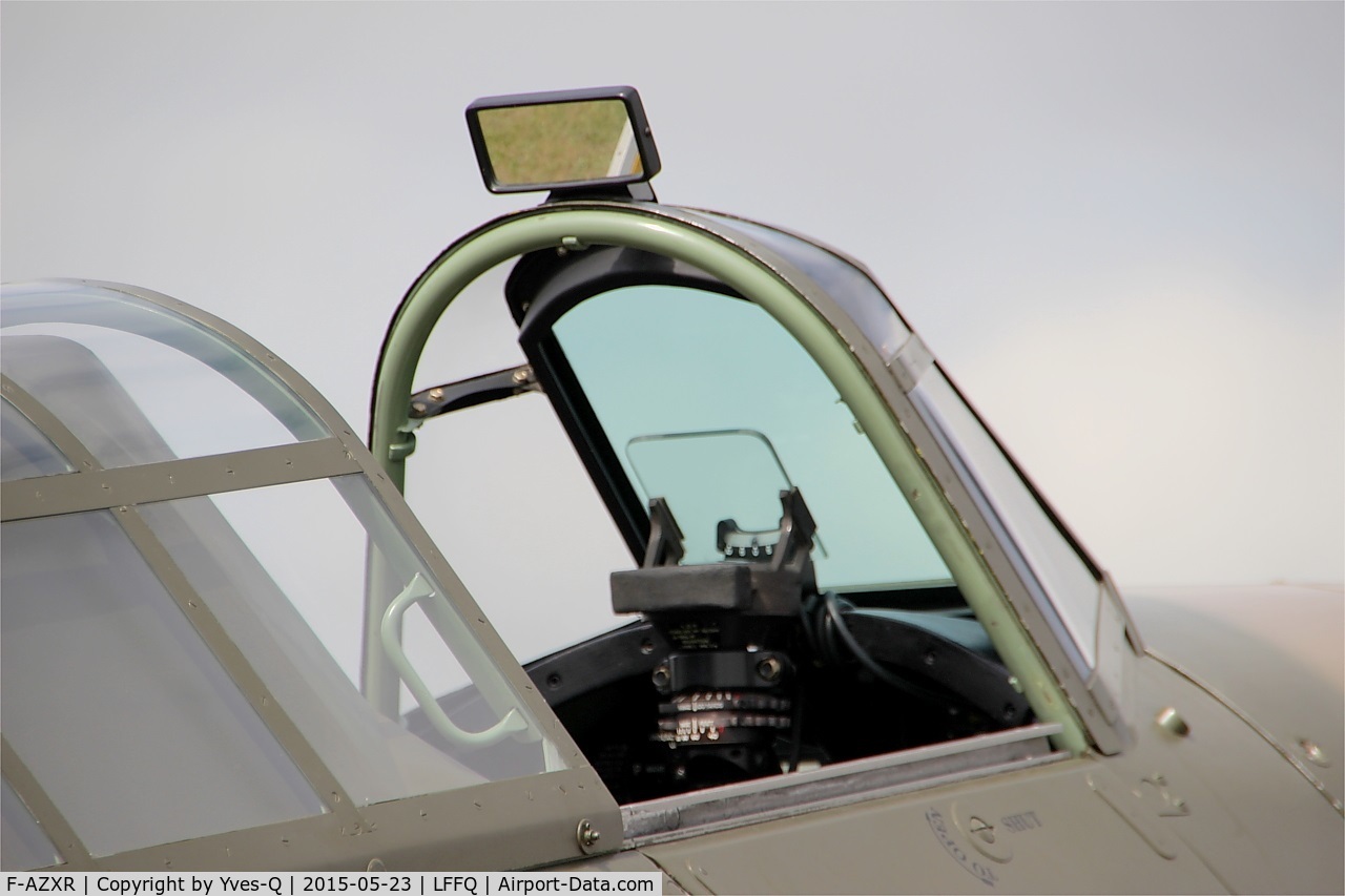 F-AZXR, Hawker Hurricane IIA C/N Not found ZK-TPK, Hawker Hurricane Mk.IIa, Close view of cockpit, La Ferté-Alais airfield (LFFQ) Air show 2015