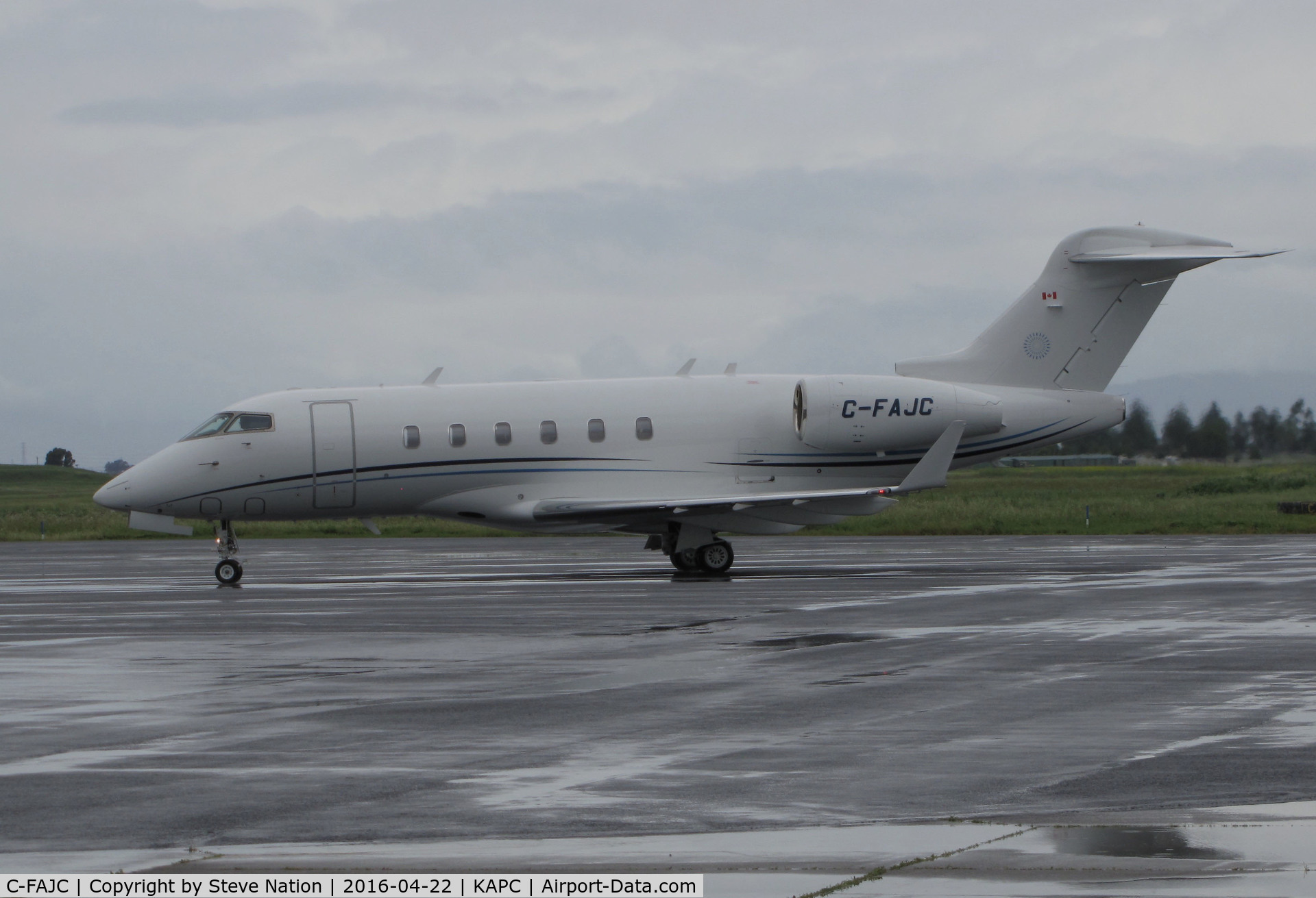 C-FAJC, 2013 Bombardier Challenger 300 (BD-100-1A10) C/N 20384, Morningstar Partners Ltd 2013 Bombardier Challenger 300 (BD-100-1A10) arriving on a rainy morning @ Napa County Airport, CA
