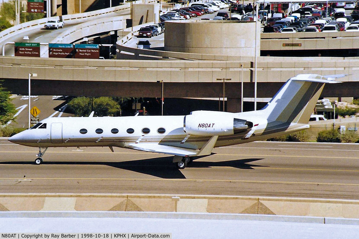 N80AT, 1990 Gulfstream Aerospace G-IV C/N 1151, Gulfstream G4 [1151] Phoenix-Sky Harbor Int'l~N 18/10/1998