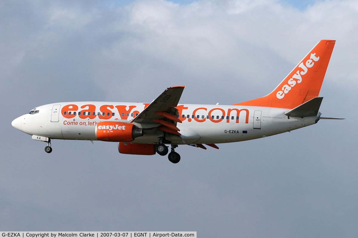 G-EZKA, 2003 Boeing 737-73V C/N 32422, Boeing 737-73V on approach to 25 at Newcastle Airport, March 2007.