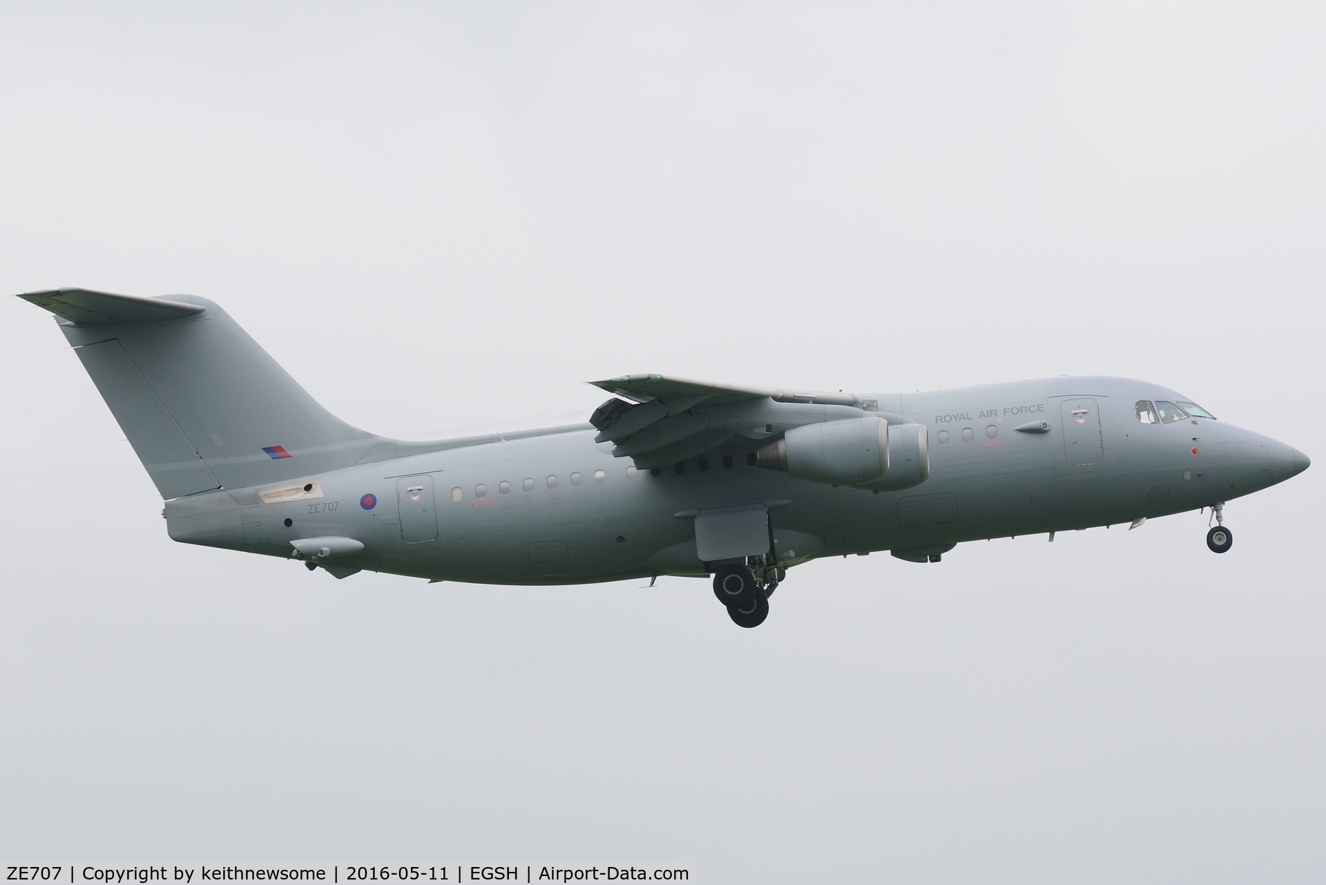ZE707, 1991 British Aerospace BAe.146-200QC Quick Change C/N E2188, NDB approach.
