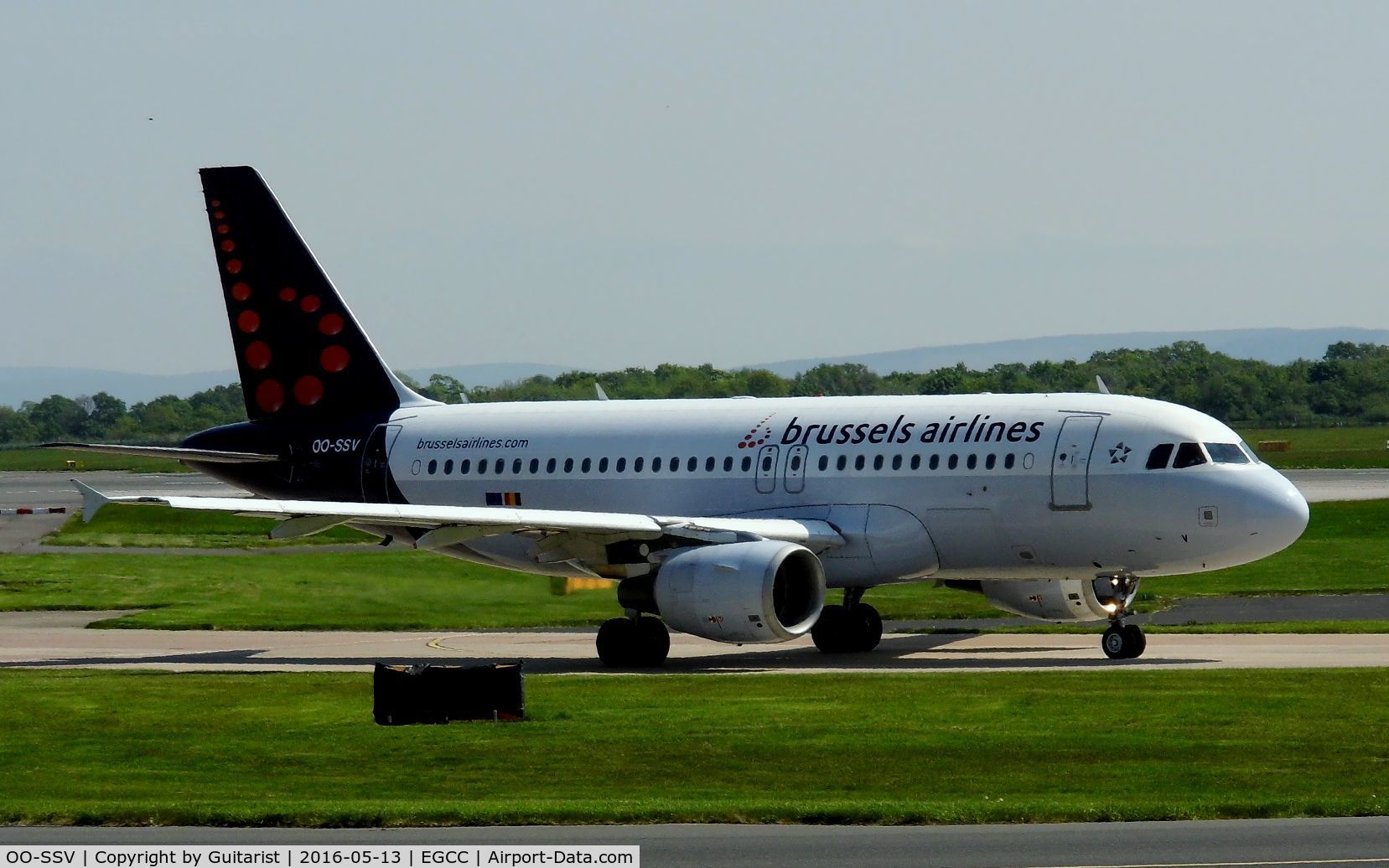 OO-SSV, 2004 Airbus A319-111 C/N 2196, At Manchester
