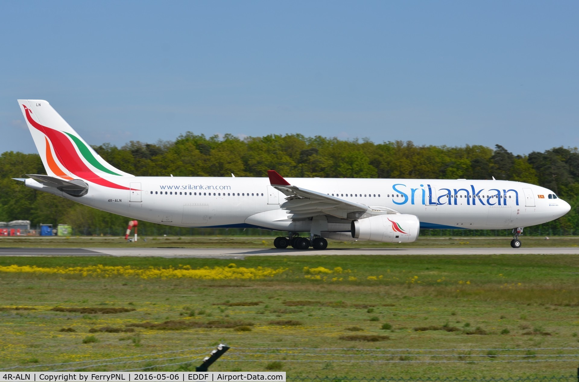 4R-ALN, 2015 Airbus A330-343 C/N 1604, Srilanka A333 taking-off