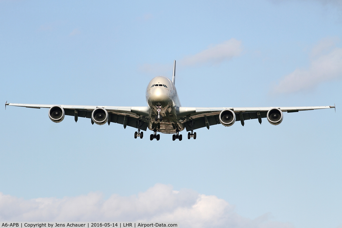 A6-APB, 2014 Airbus A380-861 C/N 170, arriving from Abu Dhabi