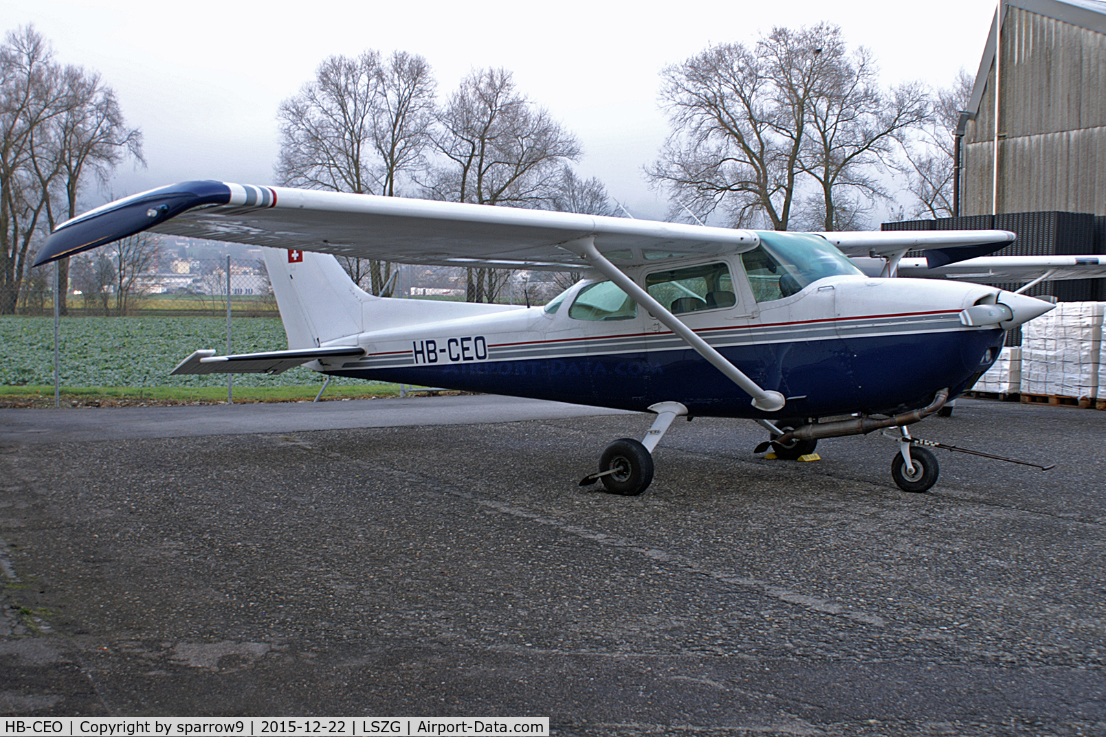 HB-CEO, 1975 Cessna 172M Skyhawk C/N 17265929, Waiting for a new paint job. Deregistered 2017-06-21. Overturned during landing on a French altisurface.