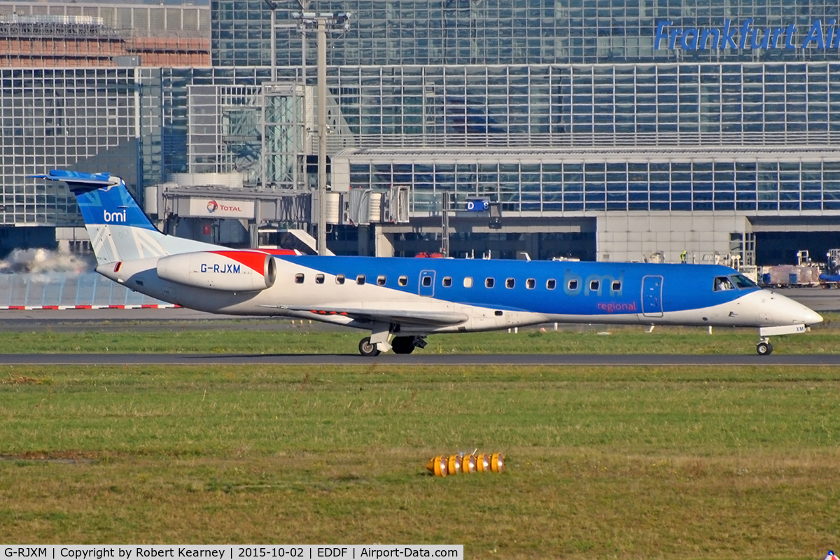 G-RJXM, 2000 Embraer ERJ-145MP (EMB-145MP) C/N 145216, Taxiing in after arrival
