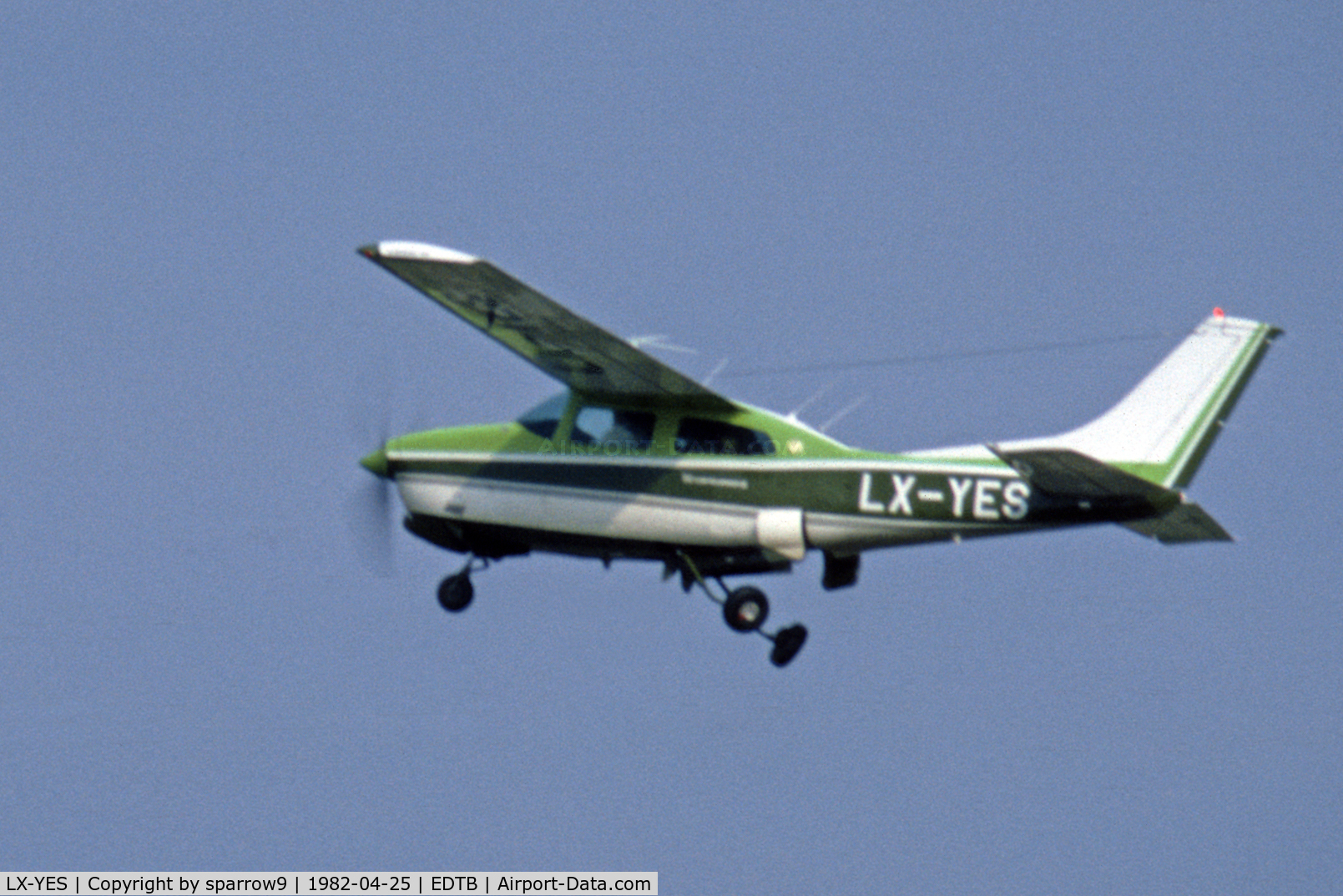 LX-YES, 1973 Cessna T210L Turbo Centurion C/N 21060012, IGM Baden-Oos(closed). Scanned from a slide.