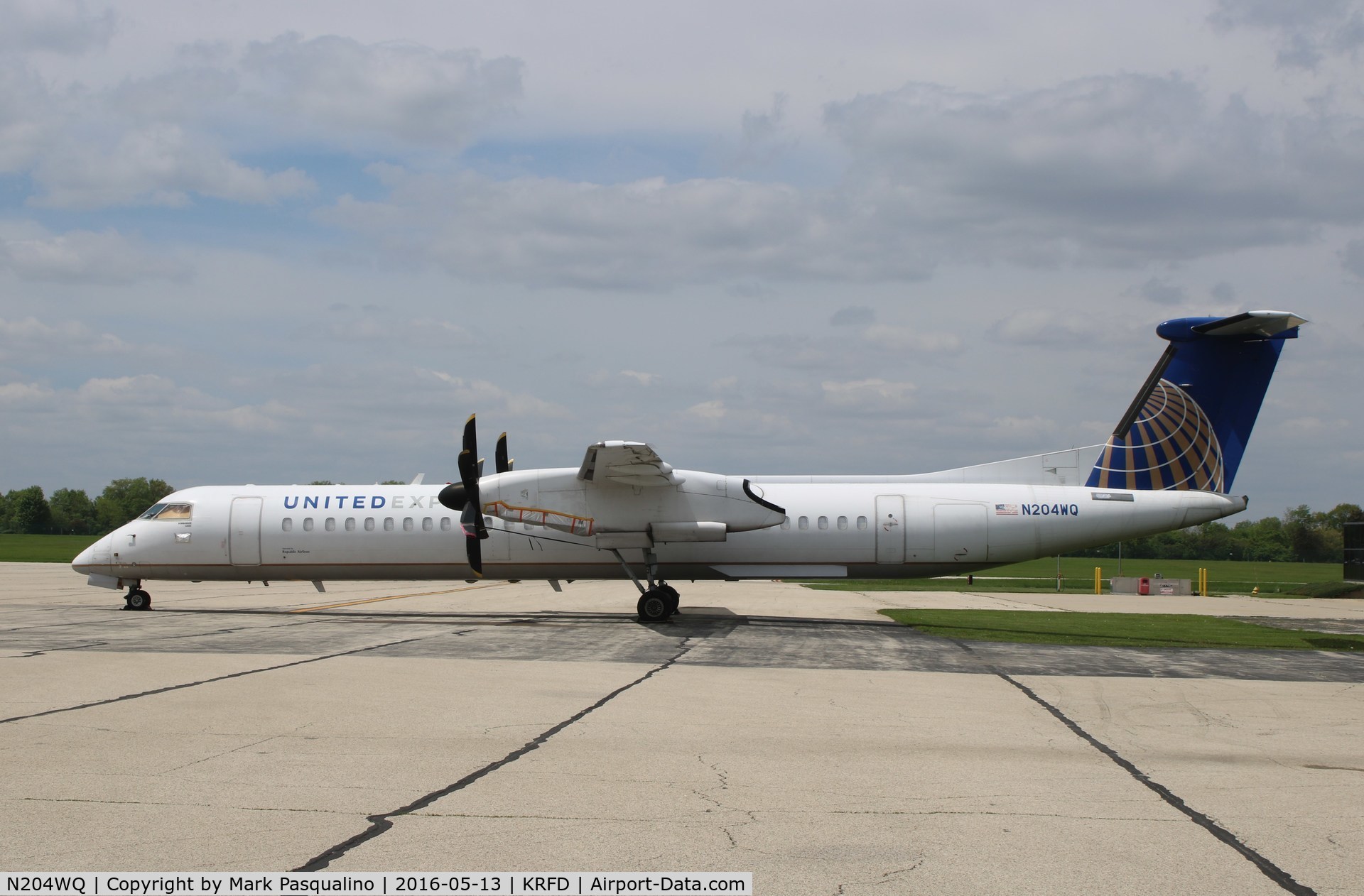 N204WQ, 2008 Bombardier DHC-8-402 Dash 8 C/N 4204, DHC-8-402