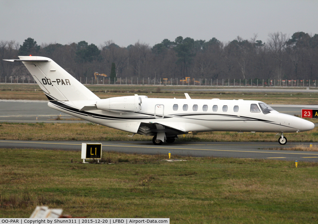 OO-PAR, 2008 Cessna 525B CitationJet CJ3 C/N 525B-0287, Taxiing to the General Aviation area...
