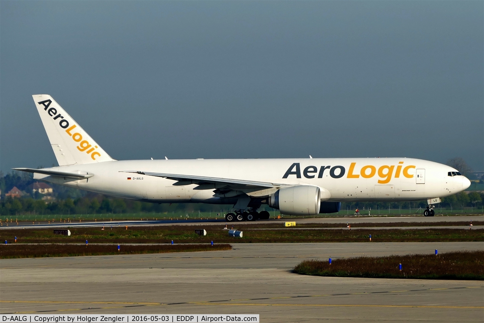 D-AALG, 2010 Boeing 777-FZN C/N 36199, AeroLogic´s Golf is waiting at holding point 08L.......