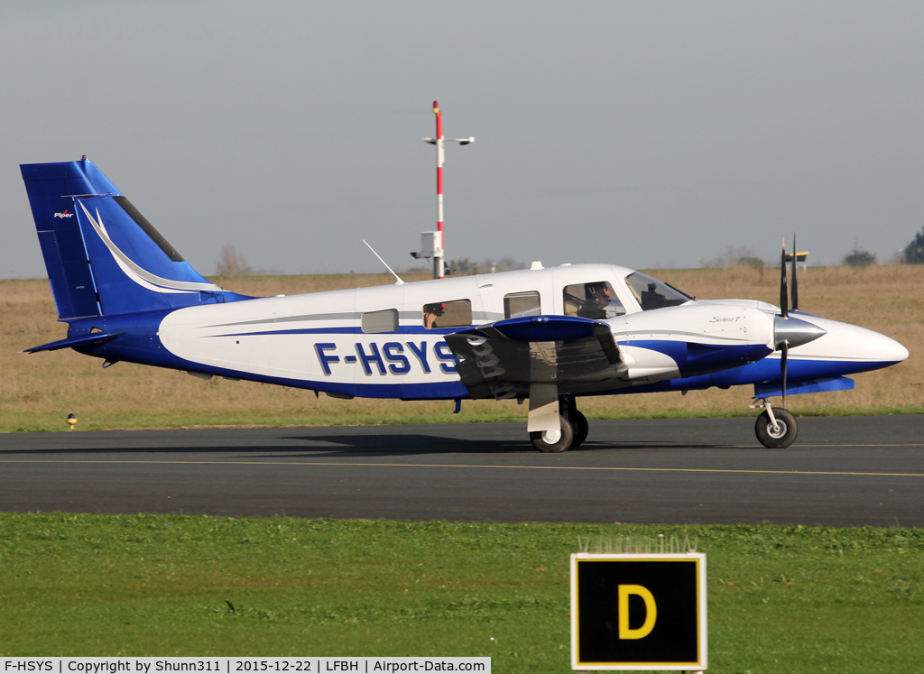 F-HSYS, 2012 Piper PA-34-220T Seneca V C/N 3449464, Taxiing to the General Aviation area...