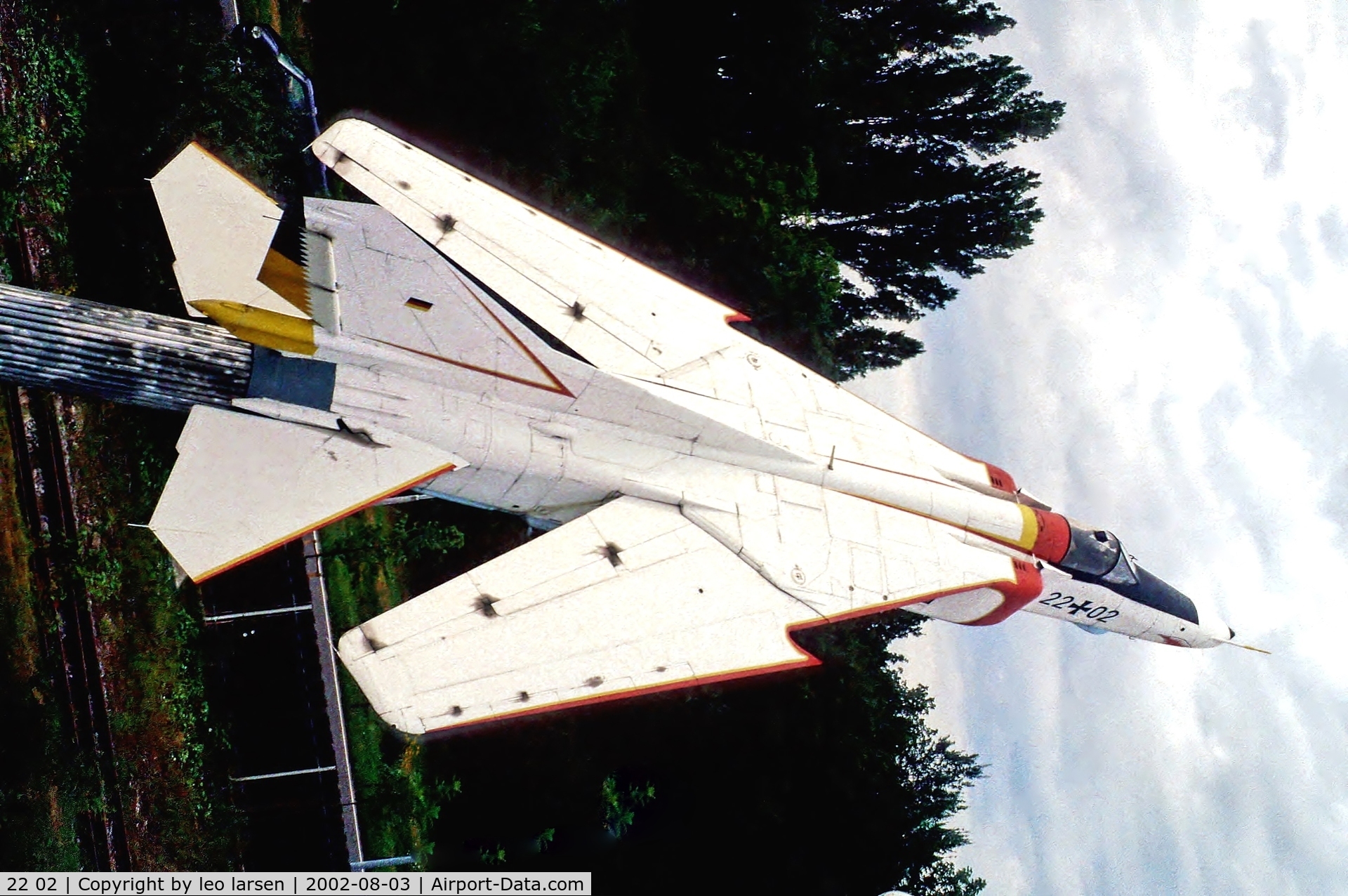 22 02, Mikoyan-Gurevich MiG-23 C/N 0393211087, Speyre Museum 3.8.02.Fake s/n shoul be 20+39 and 690 EGAF