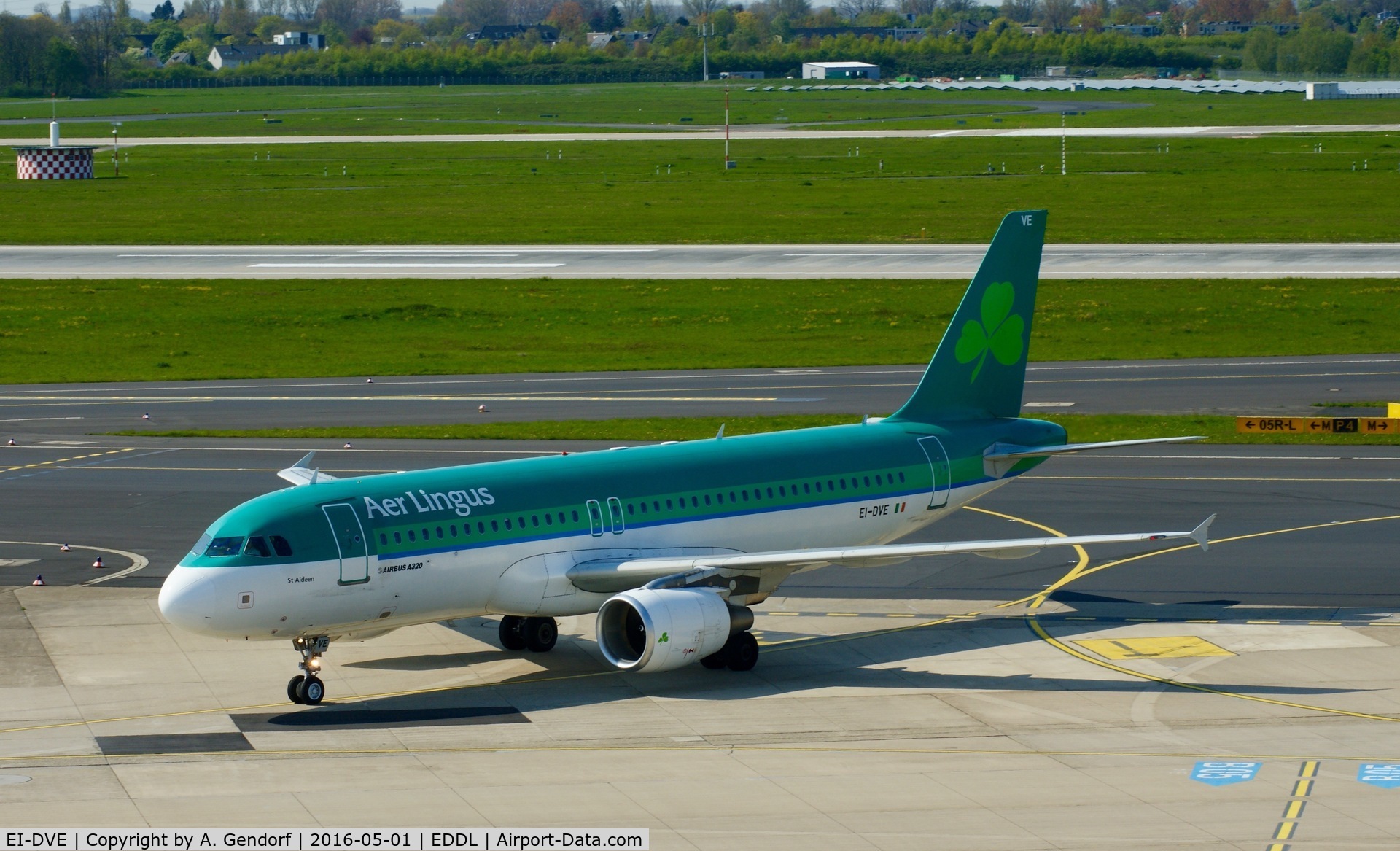 EI-DVE, 2007 Airbus A320-214 C/N 3219, Aer Lingus, is here taxiing to the gate at Düsseldorf Int'l(EDDL)