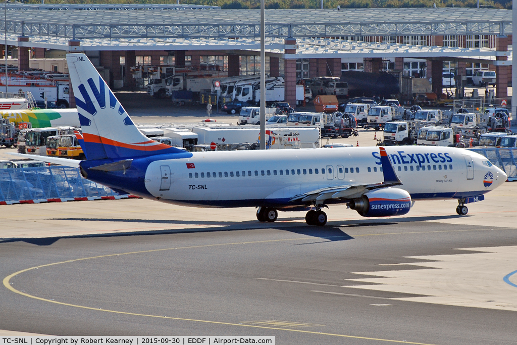 TC-SNL, 2005 Boeing 737-86N C/N 34251, Taxiing out for departure