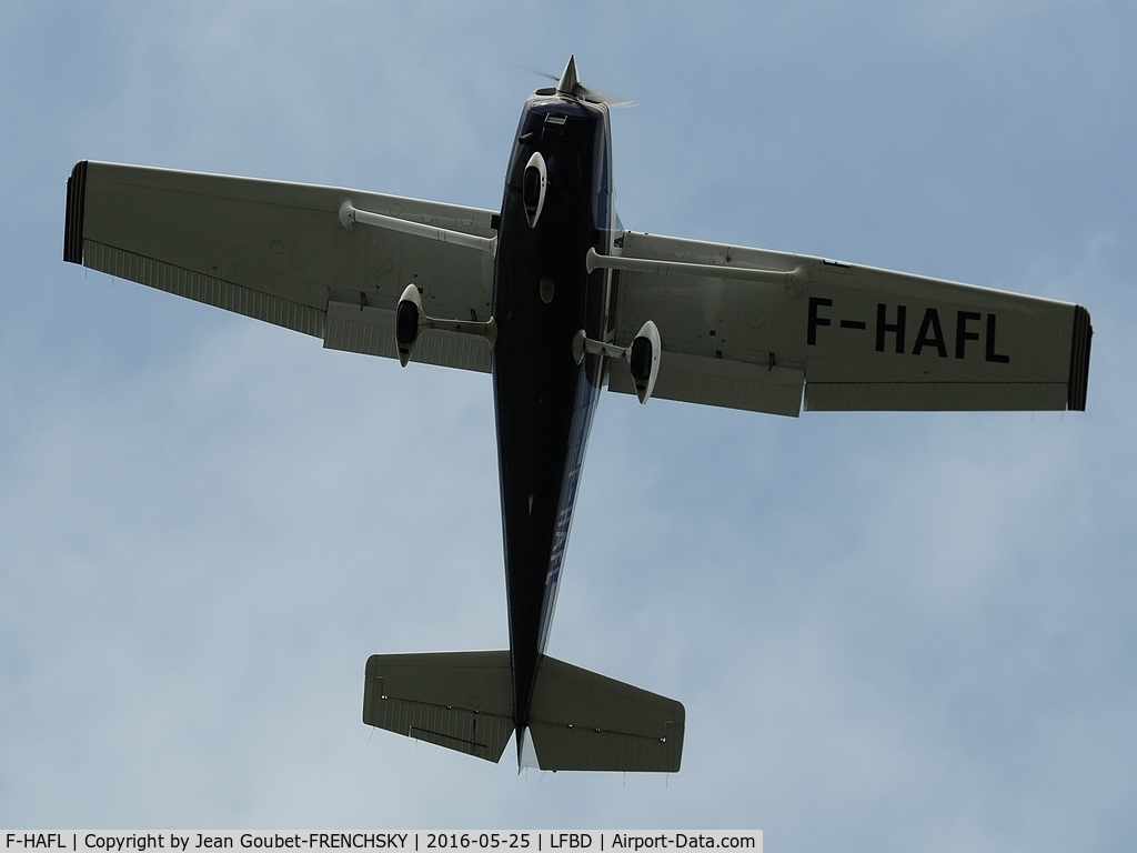 F-HAFL, Cessna 172S Skyhawk SP C/N 172S8457, Cercle Aéronautique des Personnels de l'Aéroport de Mérignac / CAPAM landing runway 23