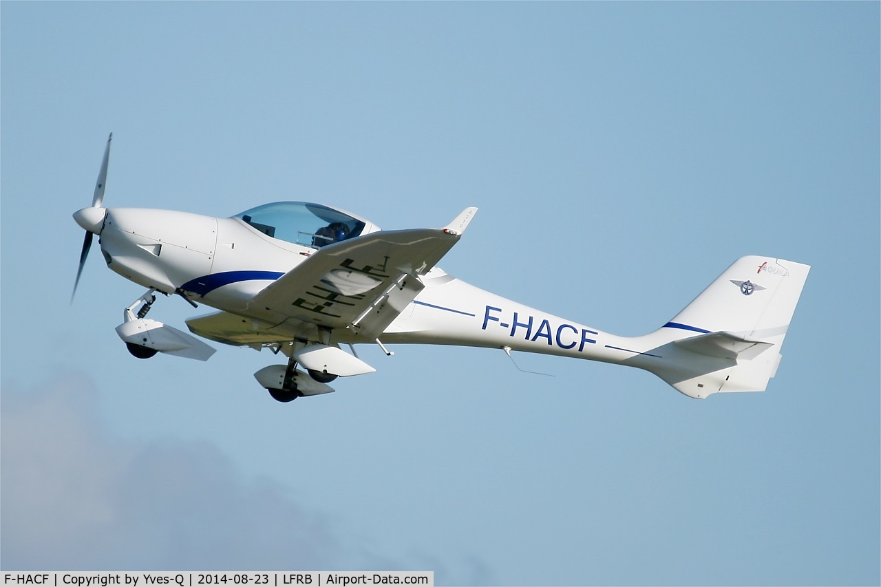 F-HACF, Aquila A210 (AT01) C/N AT01-125, Aquila A210 (AT01), Training flight over Brest-Bretagne airport (LFRB-BES)