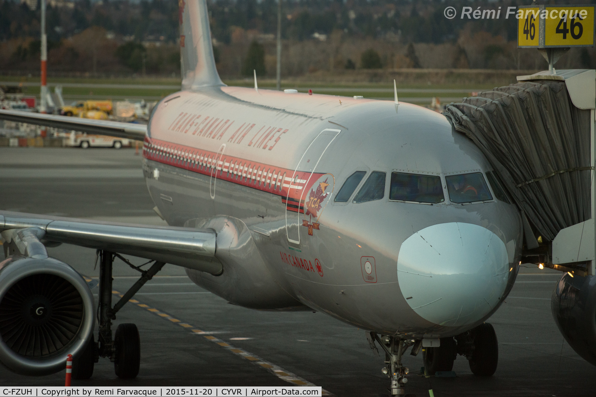 C-FZUH, 1997 Airbus A319-114 C/N 711, Parked at domestic - close-up of front
