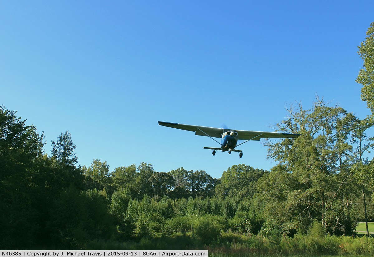N46385, 1968 Cessna 172K Skyhawk C/N 17257233, N46385 making a STOL landing at 8GA6.
