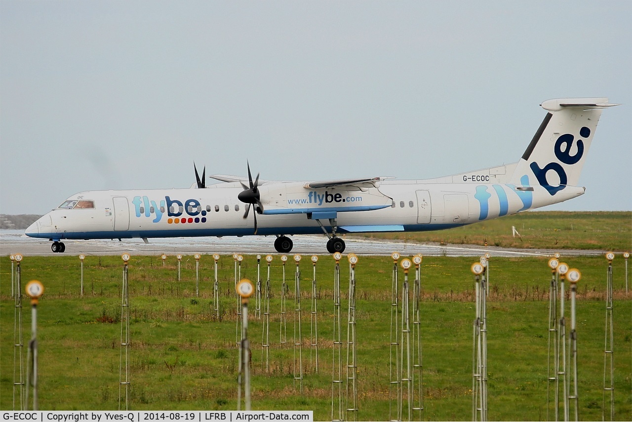 G-ECOC, 2007 De Havilland Canada DHC-8-402Q Dash 8 C/N 4197, De Havilland Canada DHC-8-402Q Dash 8, Lining up prior take off rwy 25L, Brest-Bretagne airport (LFRB-BES)