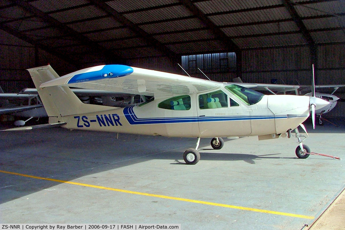 ZS-NNR, 1976 Cessna 177RG Cardinal C/N 177RG1097, Cessna 177RG Cardinal RG [177RG-1097] Stellenbosch~ZS 17/09/2006